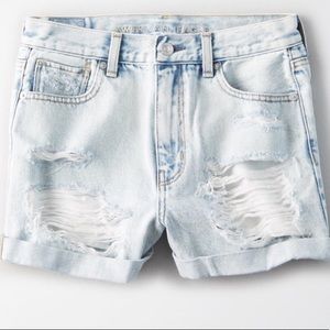 American Eagle Classic Mom Short